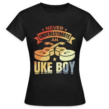 Unterschätze nie einen Ukulele Jungen - Frauen T-Shirt - Schwarz - Vorne - AI Model Female 172 dark (172cm)
