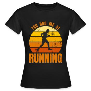 Amoureux de la course à pied - T-shirt Femme - noir - Devant - AI Model Female 172 dark (172cm)