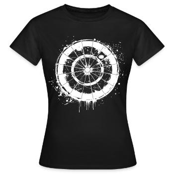 Dartscheibe Streetart - Frauen T-Shirt - Schwarz - Vorne - AI Model Female 172 dark (172cm)