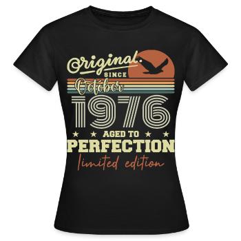 1976 Oktober 1976 Geburtstag Oktober 1976 - Frauen T-Shirt - Schwarz - Vorne - AI Model Female 172 dark (172cm)