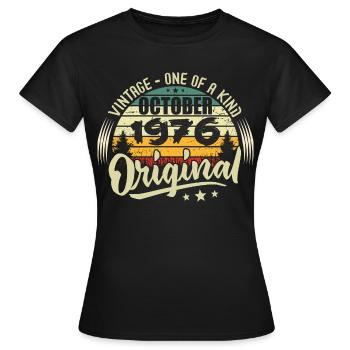 Oktober 1976 Geburtstagsgeschenk - Frauen T-Shirt - Schwarz - Vorne - AI Model Female 172 dark (172cm)