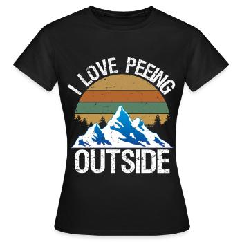 Ich liebe es, draußen beim Camping zu pinkeln, wandern - Frauen T-Shirt - Schwarz - Vorne - AI Model Female 172 dark (172cm)