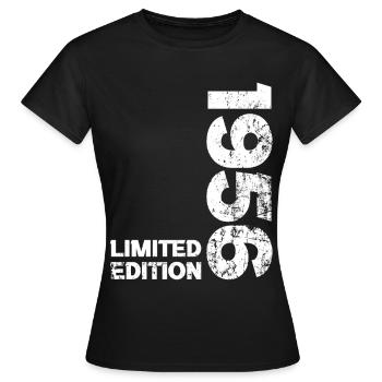 Geburtstag 1956 Geburtstagsgeschenk 1956 Geburtstagsgeschenk - Frauen T-Shirt - Schwarz - Vorne - AI Model Female 172 dark (172cm)