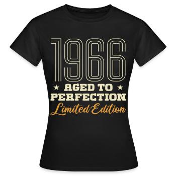 1966 L'âge de la Perfection Cadeau Anniversaire 66 - T-shirt Femme - noir - Devant - AI Model Female 172 dark (172cm)