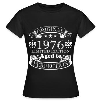 Original 1976 Jahrgang Vintage Geburtstag Retro - Frauen T-Shirt - Schwarz - Vorne - AI Model Female 172 dark (172cm)