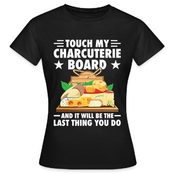 Plateau de charcuterie avec couvercle fromage et charcuterie - T-shirt Femme - noir - Devant - AI Model Female 172 dark (172cm)