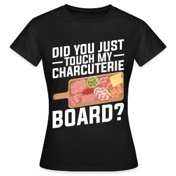 Tableau d’artiste charcuterie avec couvercle de couverture fromage - T-shirt Femme - noir - Devant - AI Model Female 172 dark (172cm)