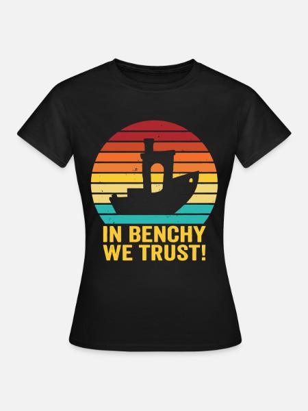 In Benchy We Trust – Retro 3D Printing Design - Women's T-Shirt - black
