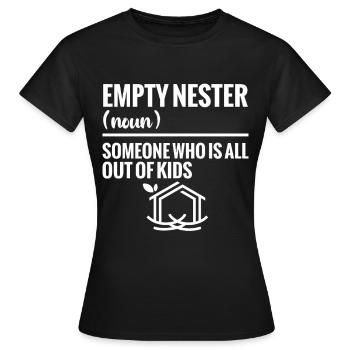 Empty Nester High School Absolvent Sohn Emtpy Nester - Frauen T-Shirt - Schwarz - Vorne - AI Model Female 172 dark (172cm)