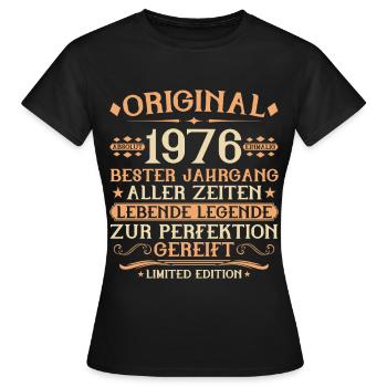 1976 Geboren Lebende Legende 50. Geburtstag - Frauen T-Shirt - Schwarz - Vorne - AI Model Female 172 dark (172cm)