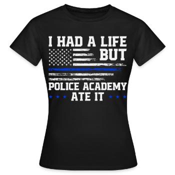 Polizeischule Überlebende Abschluss Polizeiakademie - Frauen T-Shirt - Schwarz - Vorne - AI Model Female 172 dark (172cm)