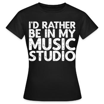 I'd Rather Be In My Music Studio - Frauen T-Shirt - Schwarz - Vorne - AI Model Female 172 dark (172cm)