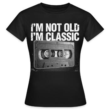 Pas vieux, je suis une cassette classique - T-shirt Femme - noir - Devant - AI Model Female 172 dark (172cm)