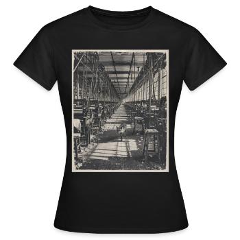 Lost Places Fuchs Retro Industrie Animal Crime - Frauen T-Shirt - Schwarz - Vorne - AI Model Female 172 dark (172cm)