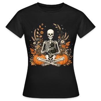 Halloween, Skelett, Schwarze Katze - Frauen T-Shirt - Schwarz - Vorne - AI Model Female 172 dark (172cm)
