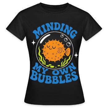 Prendre soin de mes propres bulles, poisson-globe - T-shirt Femme - noir - Devant - AI Model Female 172 dark (172cm)