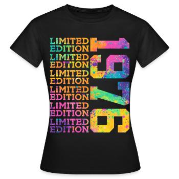 LIMITED EDITION 1976 - 50 JAHRE - 50. GEBURTSTAG - Frauen T-Shirt - Schwarz - Vorne - AI Model Female 172 dark (172cm)
