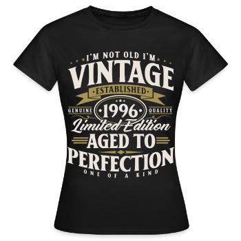 1996 Jahrgang Geburtstag Vintage Retro Geschenk - Frauen T-Shirt - Schwarz - Vorne - AI Model Female 172 dark (172cm)