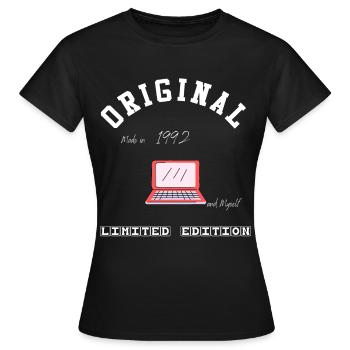 Jahr 1992 - Frauen T-Shirt - Schwarz - Vorne - AI Model Female 172 dark (172cm)