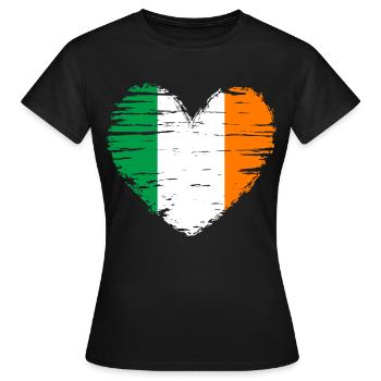 Irlande coeur drapeau blason - T-shirt Femme - noir - Devant - AI Model Female 172 dark (172cm)