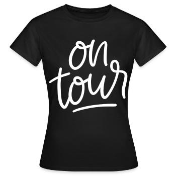 En tournée en disant camping - T-shirt Femme - noir - Devant - AI Model Female 172 dark (172cm)