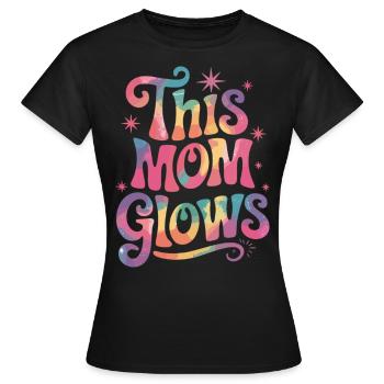 Proud mom with glow effect - Women's T-Shirt - black - Front - AI Model Female 172 dark (172cm)