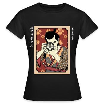 photographer - Women's T-Shirt - black - Front - AI Model Female 172 dark (172cm)
