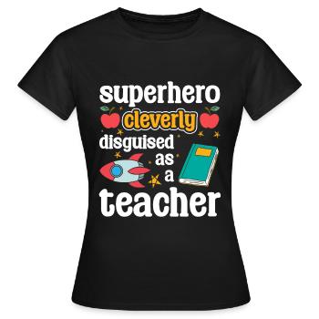 Superpouvoirs de la cape de tous les jours - T-shirt Femme - noir - Devant - AI Model Female 172 dark (172cm)