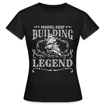 Maquette de bateau miniature télécommandée - T-shirt Femme - noir - Devant - AI Model Female 172 dark (172cm)