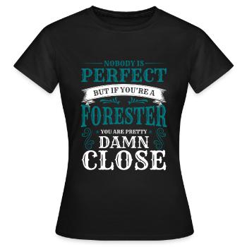 Foresters hunt foresters - Women's T-Shirt - black - Front - AI Model Female 172 dark (172cm)