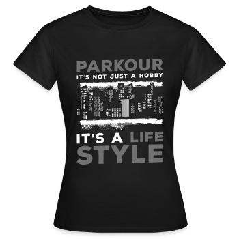 Freerunning Backflip Sprung - Frauen T-Shirt - Schwarz - Vorne - AI Model Female 172 dark (172cm)