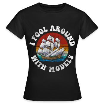 Maquette de voilier Marins Shipping - T-shirt Femme - noir - Devant - AI Model Female 172 dark (172cm)