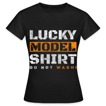 Modellbau Fernsteuerung Vater Reise - Frauen T-Shirt - Schwarz - Vorne - AI Model Female 172 dark (172cm)