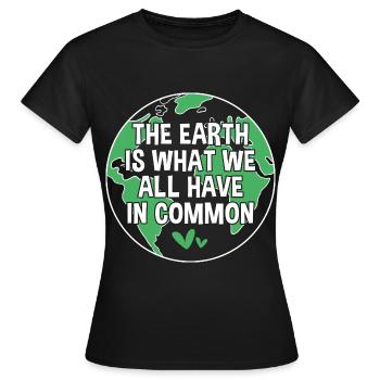 Jour de la Terre - T-shirt Femme - noir - Devant - AI Model Female 172 dark (172cm)