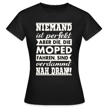 Moped - Frauen T-Shirt - Schwarz - Vorne - AI Model Female 172 dark (172cm)