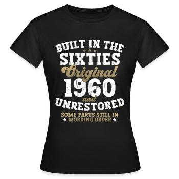 Built in the sixties 1960 62. Geburtstag Herren - Frauen T-Shirt - Schwarz - Vorne - AI Model Female 172 dark (172cm)