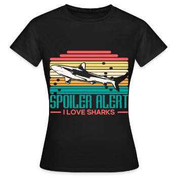 Hai Raubfisch Geschenkidee - Frauen T-Shirt - Schwarz - Vorne - AI Model Female 172 dark (172cm)