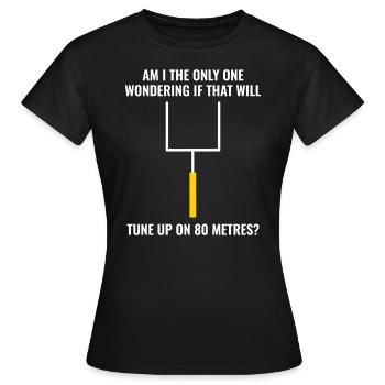 Amateur Ham Radio Operator American Football Lustig - Frauen T-Shirt - Schwarz - Vorne - AI Model Female 172 dark (172cm)