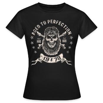 1979 Geburtstag Aged to perfection Rock Hard - Frauen T-Shirt - Schwarz - Vorne - AI Model Female 172 dark (172cm)