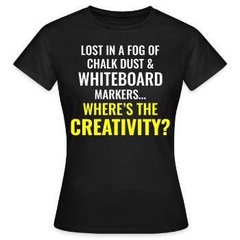 Travail Mèmes Bureau-Humour Lieu De Travail Drôle - T-shirt Femme - noir - Devant - AI Model Female 172 dark (172cm)