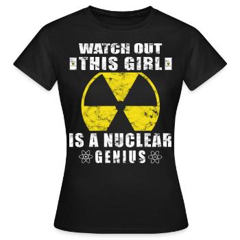 Kernkraft - Stolzer Nuklearingenieur - Frauen T-Shirt - Schwarz - Vorne - AI Model Female 172 dark (172cm)