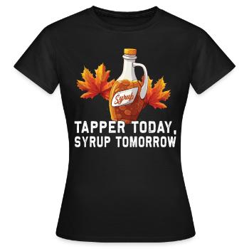 Tapper aujourd’hui, sirop demain - Sucre et sirop d’érable - T-shirt Femme - noir - Devant - AI Model Female 172 dark (172cm)