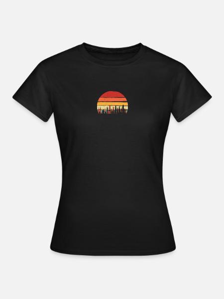 Retro Sunset City Skyline - Frauen T-Shirt - Schwarz