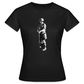 Wir waren Soldaten, Soldaten, Soldaten, Veteranen, - Frauen T-Shirt - Schwarz - Vorne - AI Model Female 172 dark (172cm)