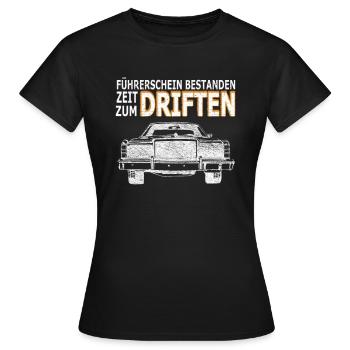 Führerschein - Frauen T-Shirt - Schwarz - Vorne - AI Model Female 172 dark (172cm)