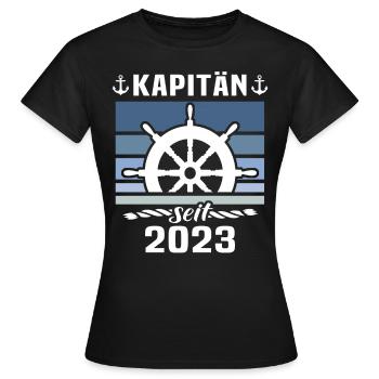 Kapitän 2023 Bootsführerschein Boot - Frauen T-Shirt - Schwarz - Vorne - AI Model Female 172 dark (172cm)