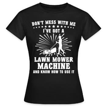Tondeuse - T-shirt Femme - noir - Devant - AI Model Female 172 dark (172cm)