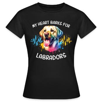 Labrador Herzlinie - Frauen T-Shirt - Schwarz - Vorne - AI Model Female 172 dark (172cm)