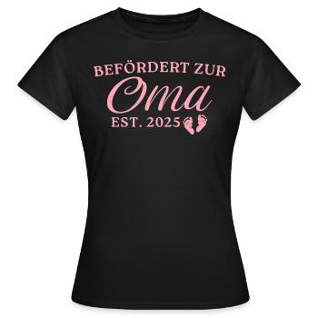 Befördert zur Oma 2025 - Frauen T-Shirt - Schwarz - Vorne - AI Model Female 172 dark (172cm)