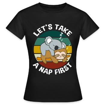 Sloth koala dormant mocassins lève-tard - T-shirt Femme - noir - Devant - AI Model Female 172 dark (172cm)